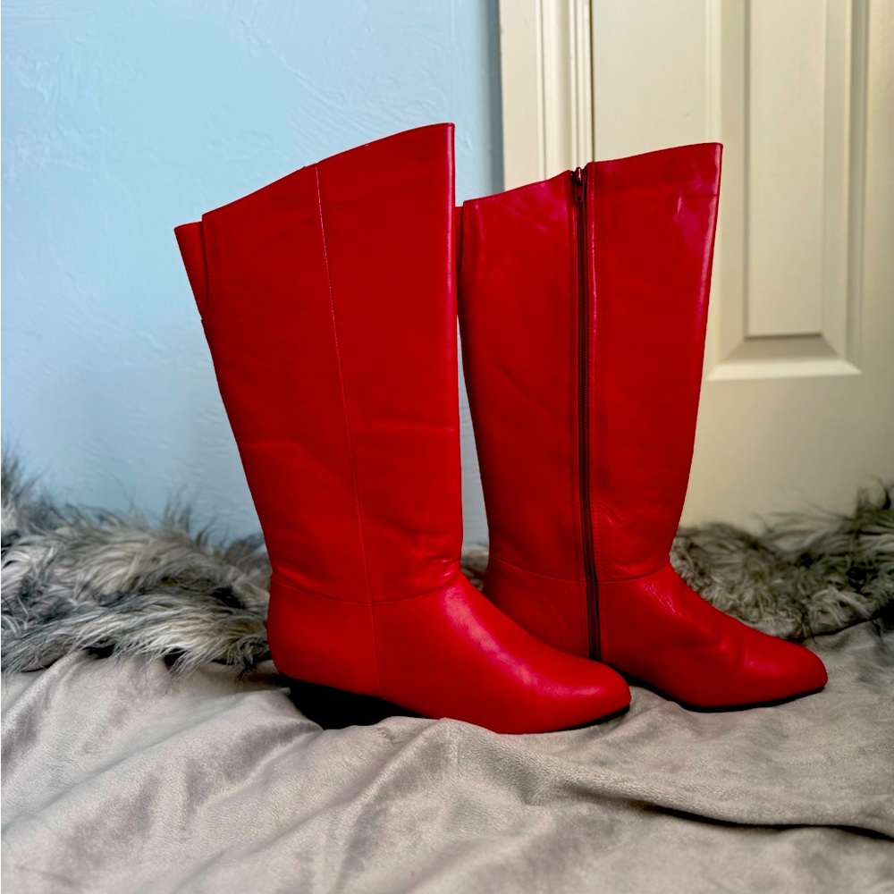 Vibrant Red Boots with Streamlined Design